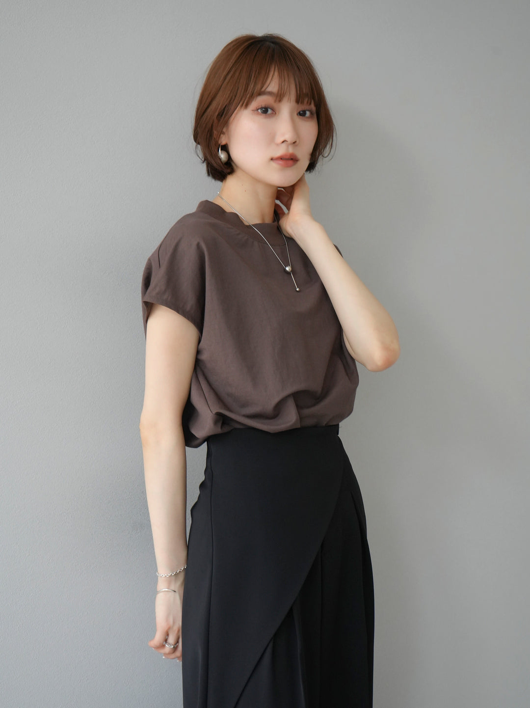 [Pre-order] Cool-touch petite neck French sleeve T-shirt/brown