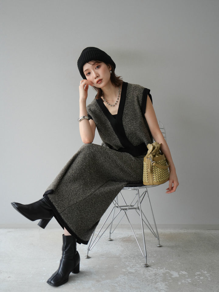 [予約]ブークレバイカラーニットベスト/チャコール