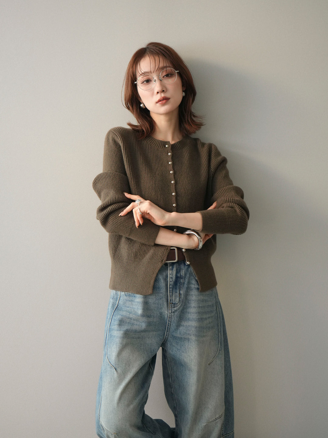 [SET]シルバーボタン畦編みニットカーディガン+ベルト付カーブデニムパンツ(2set)