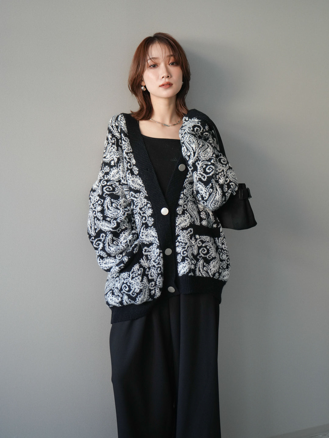 [予約]ペイズリー柄ニットカーディガン/black