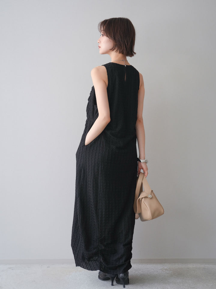 [予約]シャーリングジャガードノースリーブワンピース/black