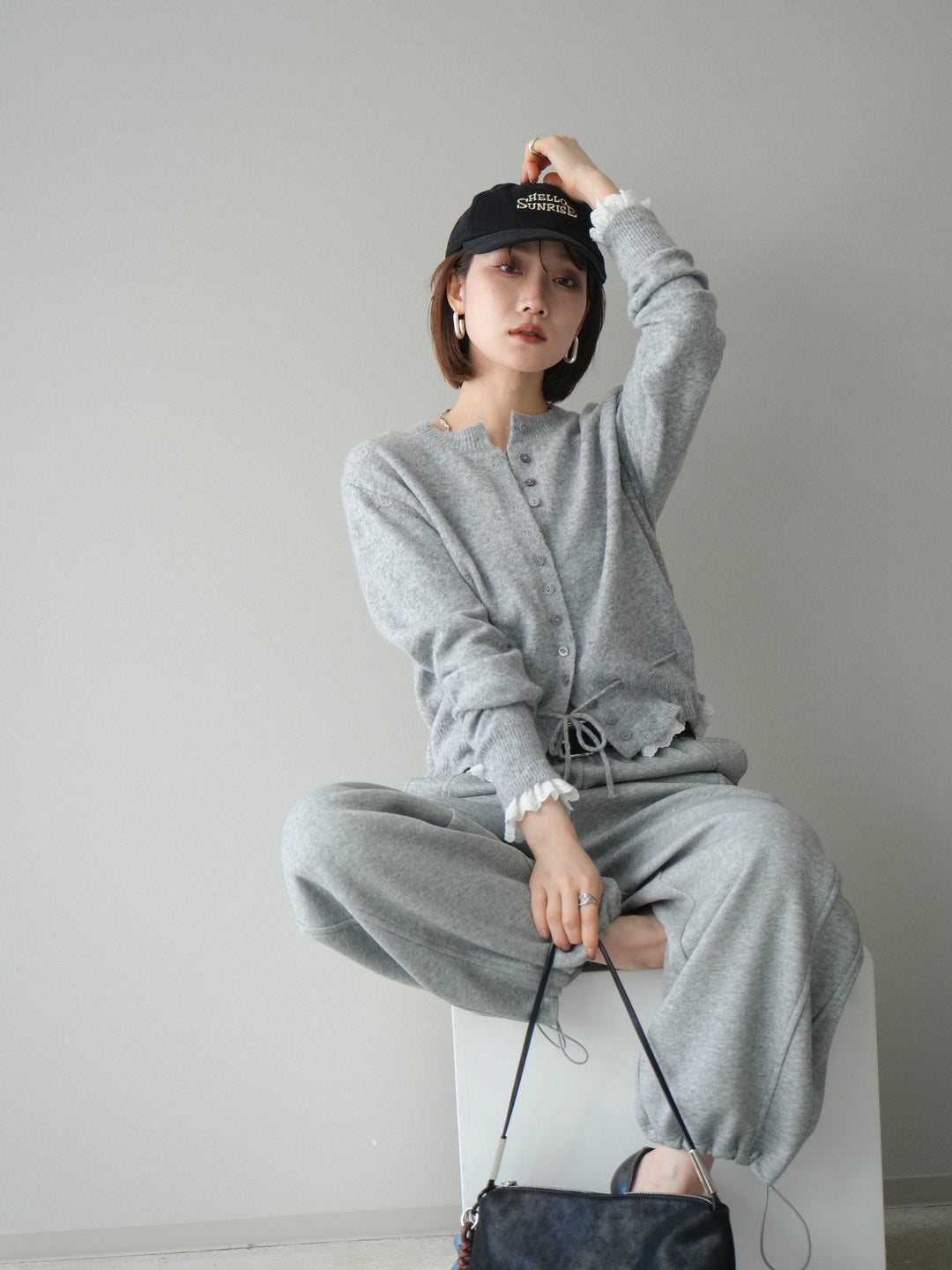 [予約]スカラップレース切り替ニットカーディガン/lightgray