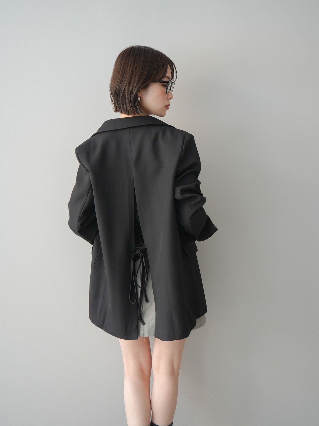 [SET]バックスリットデザインジャケット+ノースリサテンレースキャミソール+ベルト付カーゴミニスカート(3set)