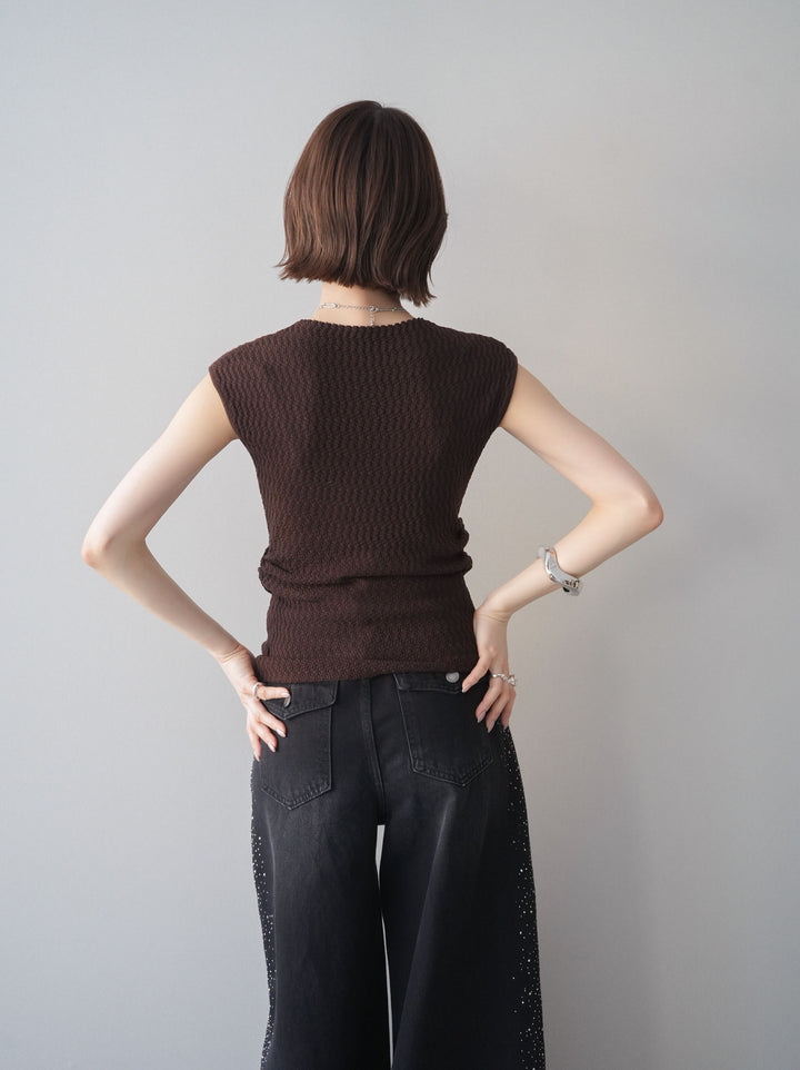 [予約]サイドシャーリングボトルネックノースリーブニットプルオーバー/brown
