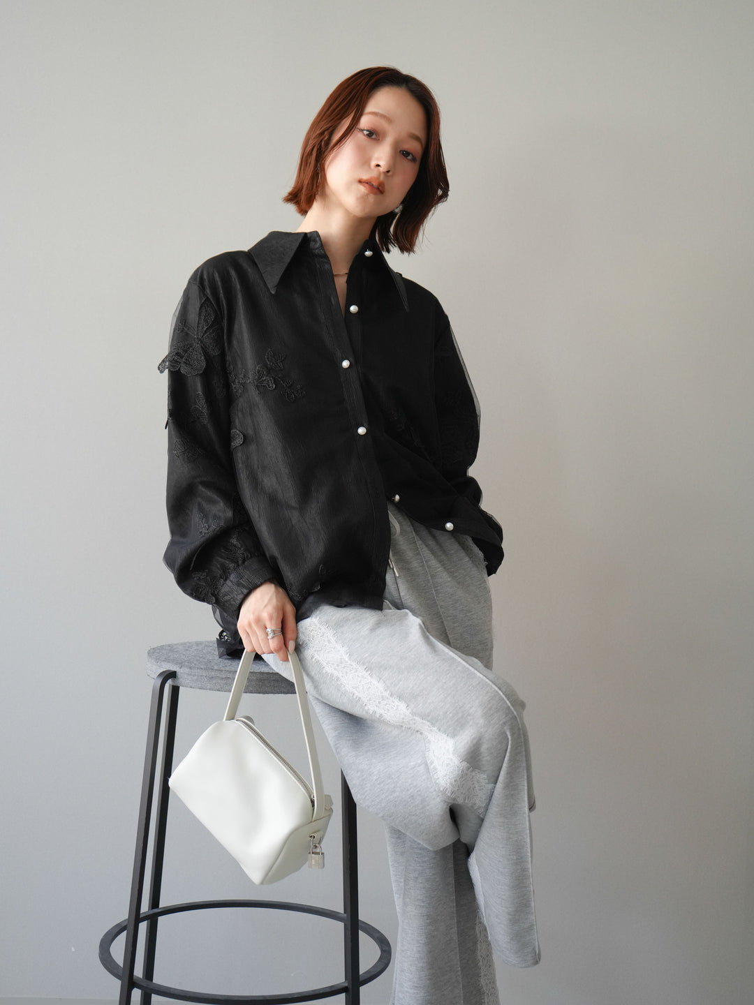 [予約]3Dバタフライエンブロイダリーブラウス/black