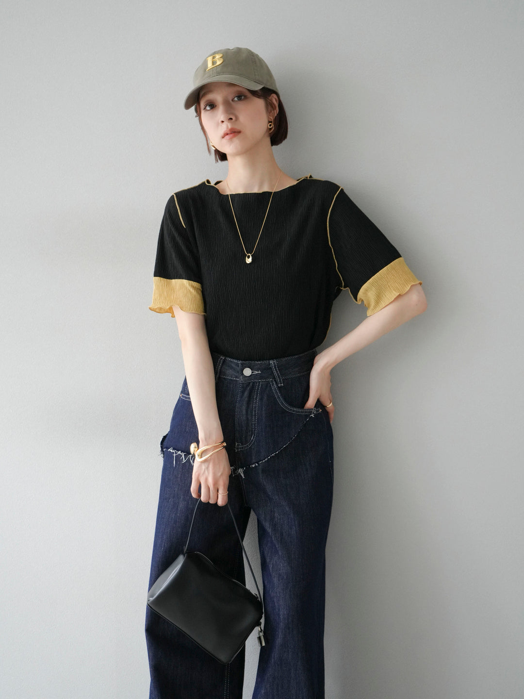 [SET] 百褶同色船領套頭衫 + 臀部設計牛仔褲（2 件組）