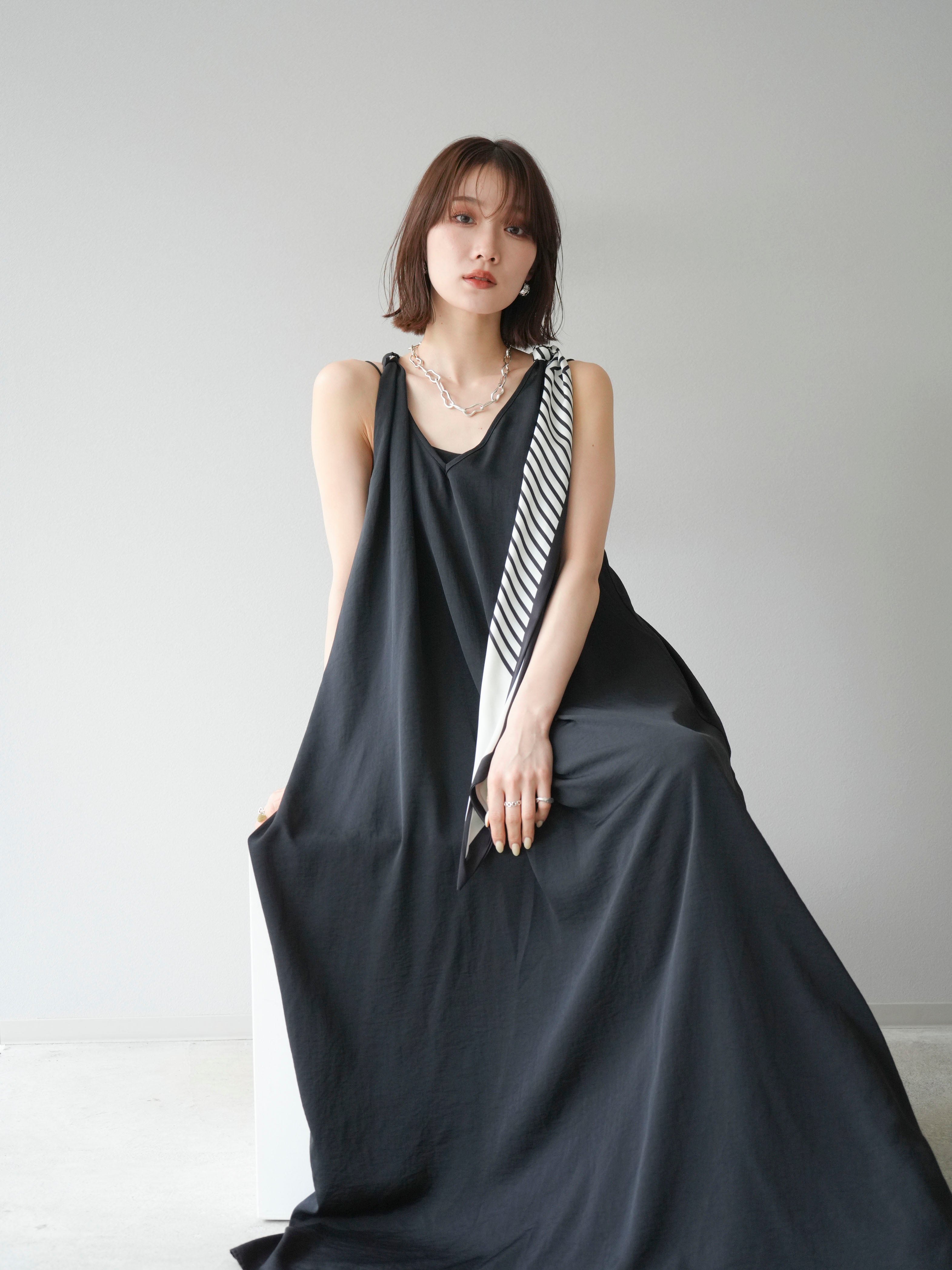 BRIEFING ブラック ワンピース BRIEFING ロゴライン ワンピース Sサイズ ブラック BRIEFING