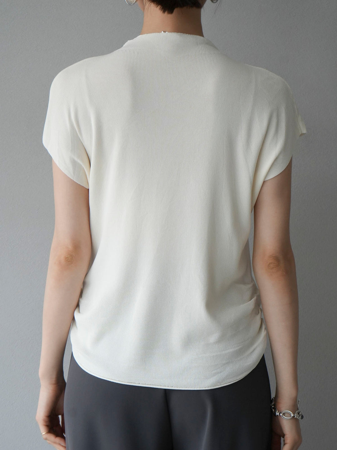 [Pre-order] Petite Neck Side Shirring Summer Knit Top/Ivory