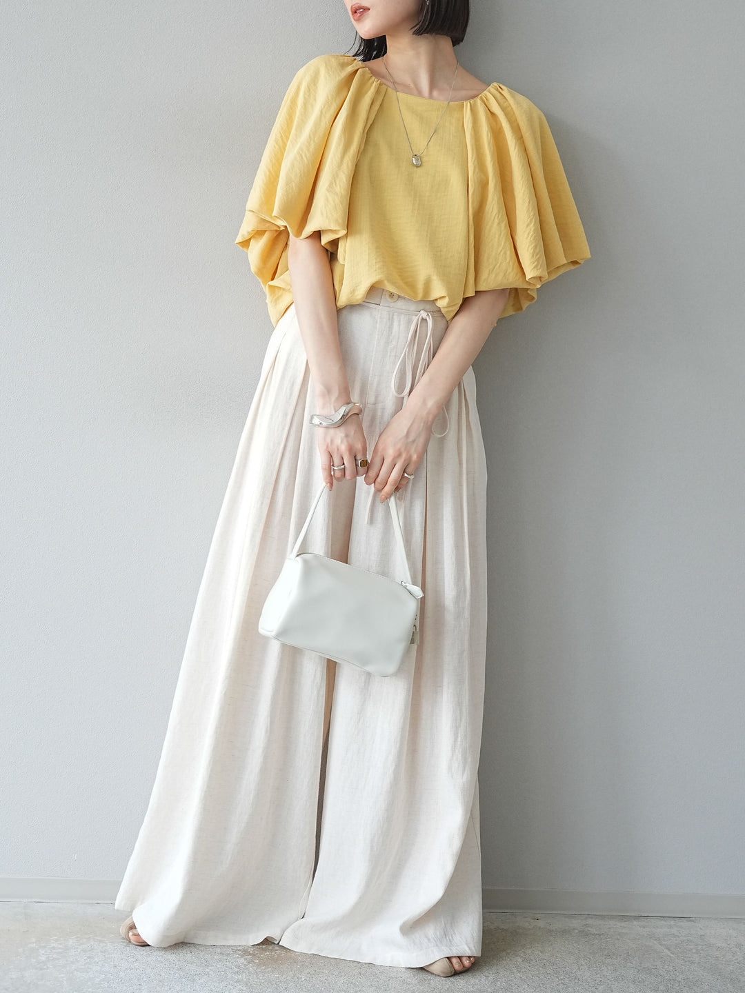 【預購】仿亞麻雙褶設計寬褲/象牙白