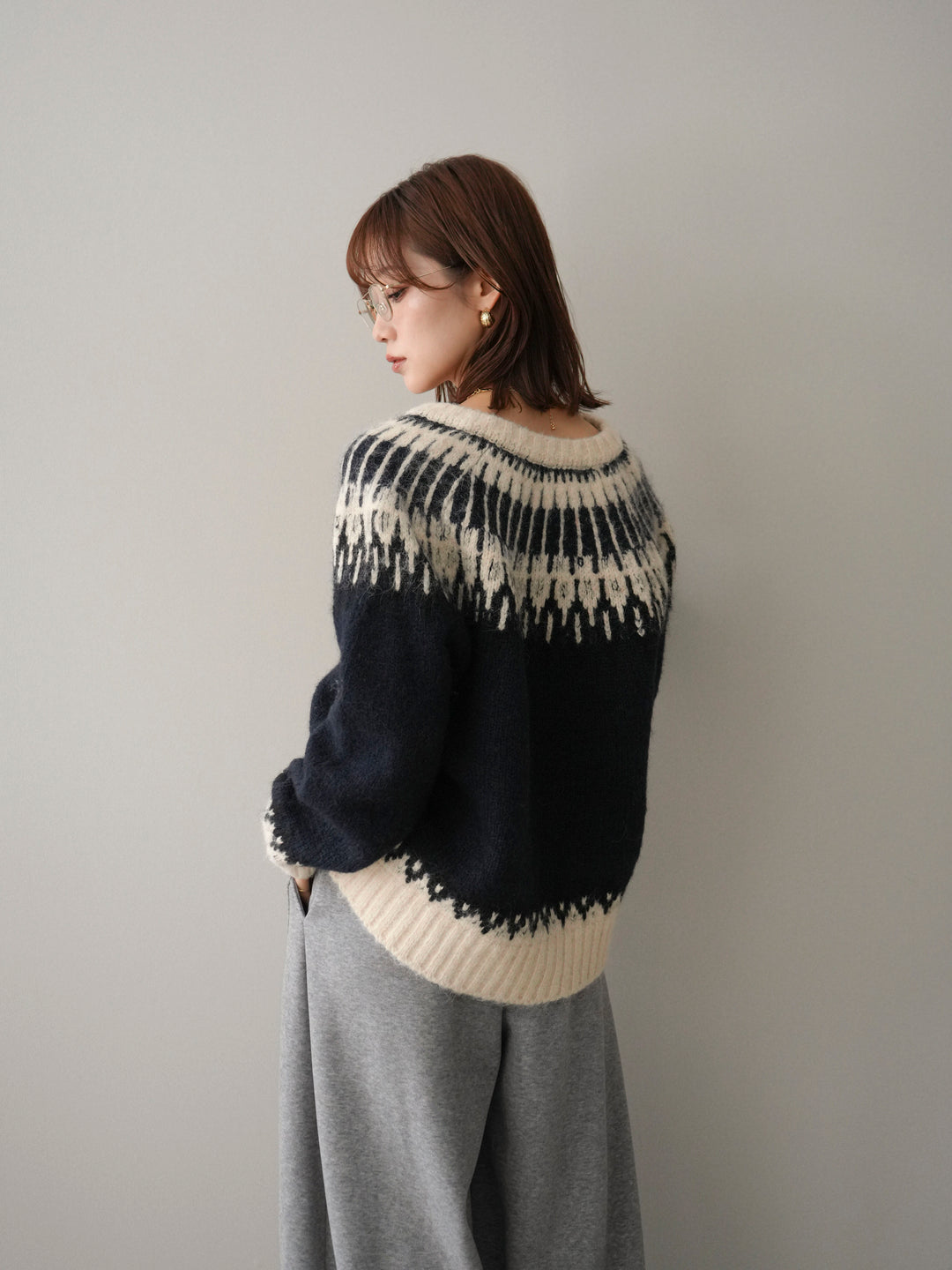 [SET]トグルボタン求心柄ニットカーディガン+ウエストベルトカーブラインスエットパンツ(2set)