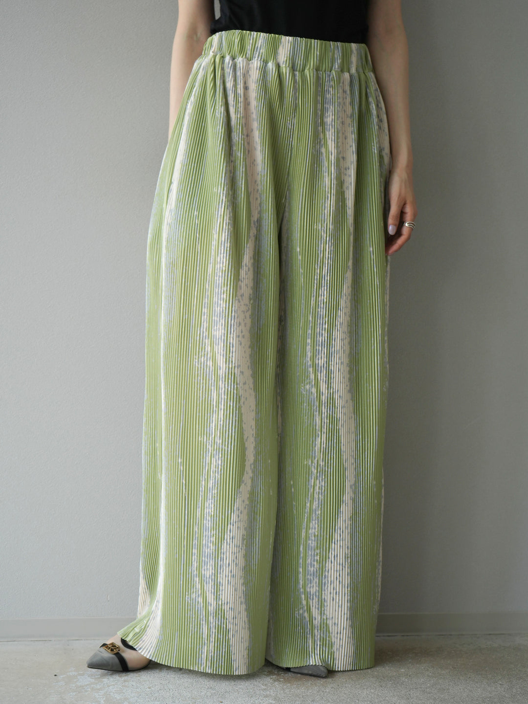 [予約]ニュアンスプリーツワイドパンツ/ライトグリーン