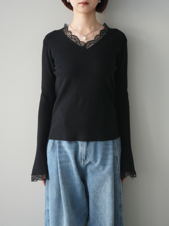 [予約]レースドッキングVネックニットトップス/black