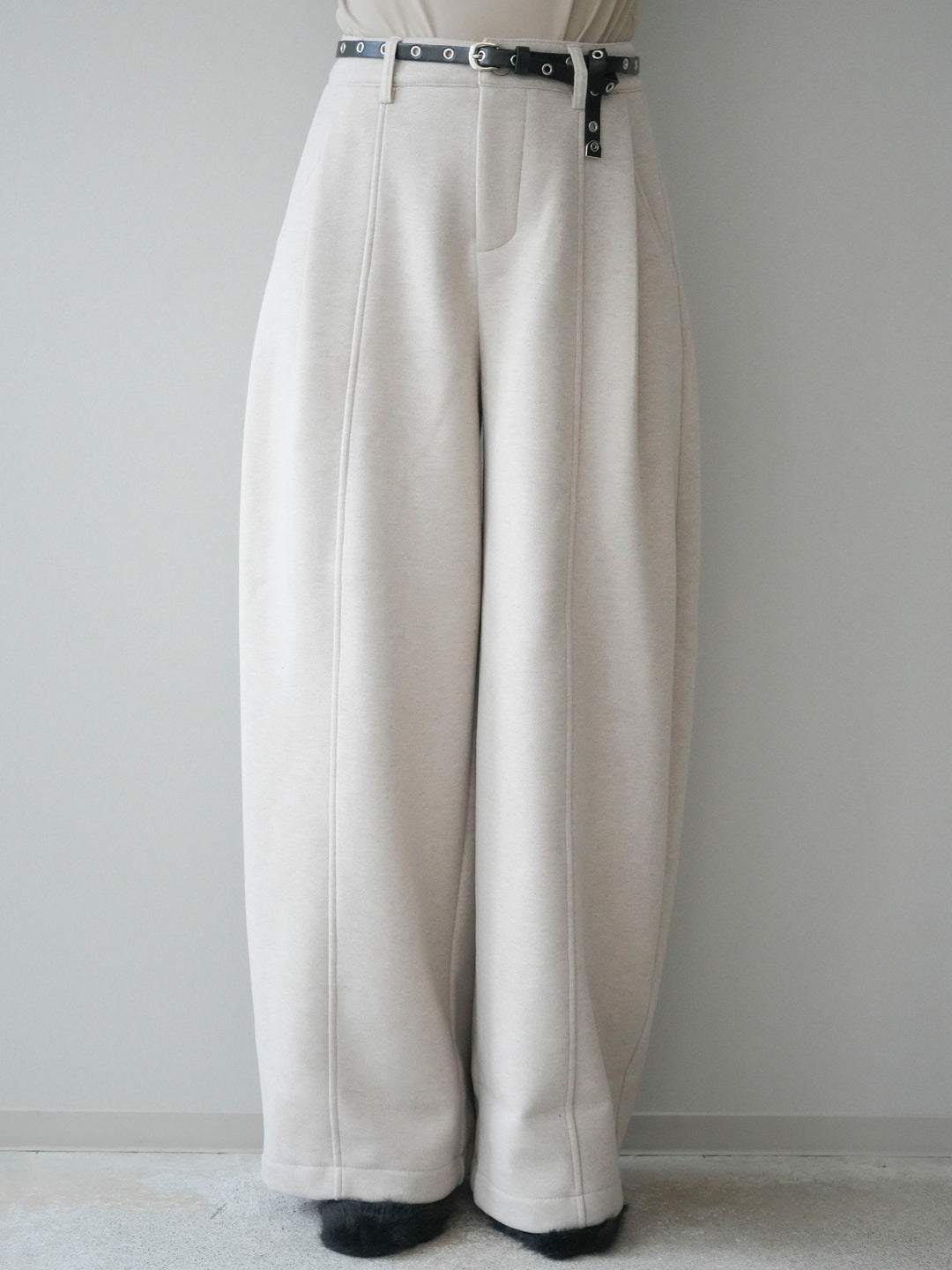 [予約]ベルト付き裏起毛ワイドパンツ/ecru