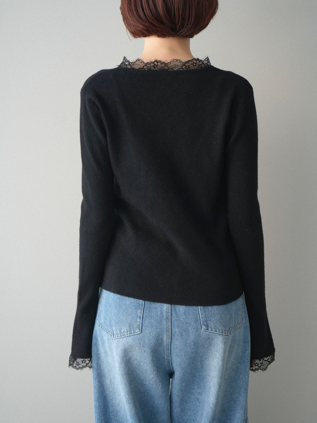 [予約]レースドッキングVネックニットトップス/black