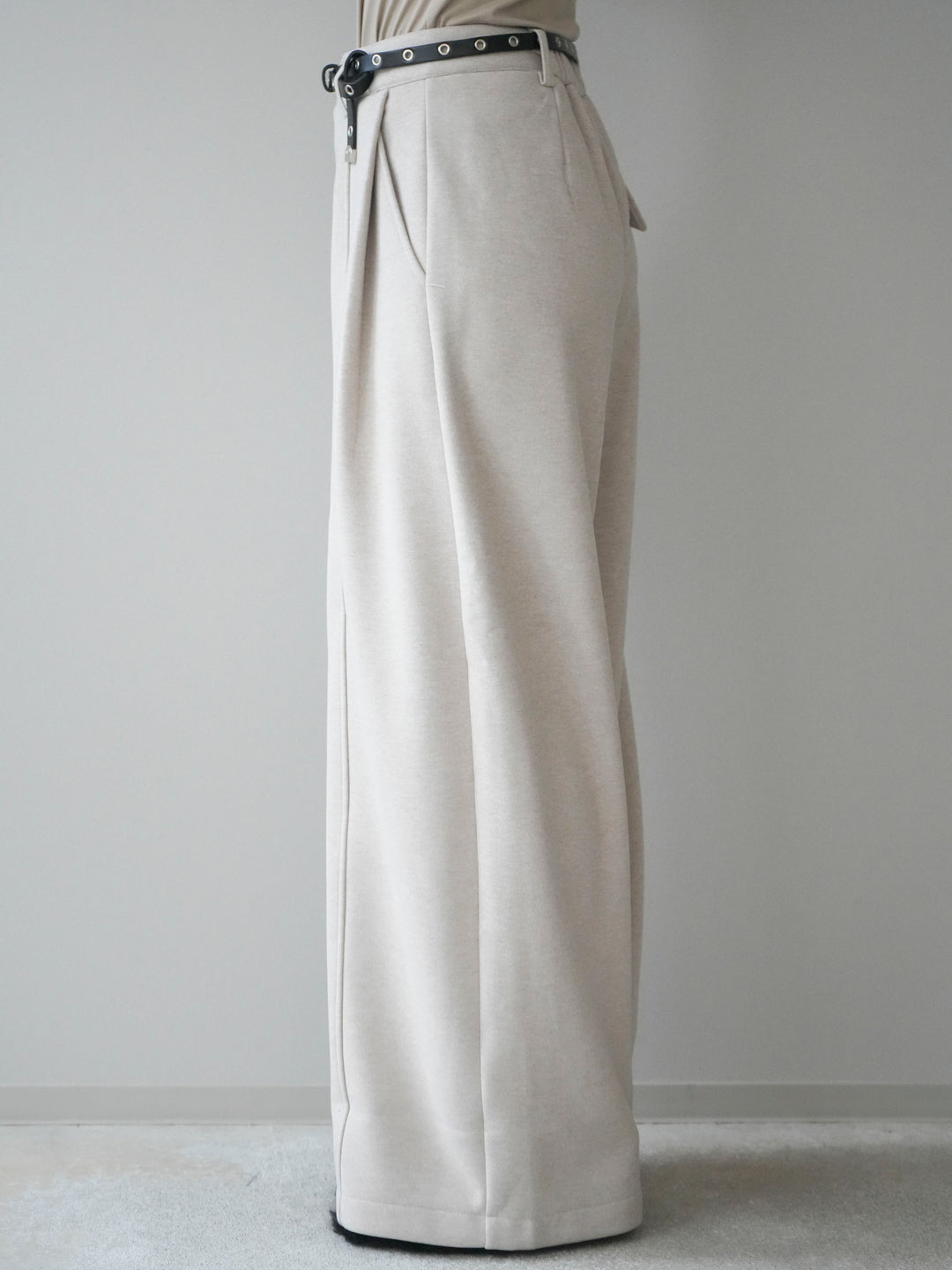 [予約]ベルト付き裏起毛ワイドパンツ/ecru
