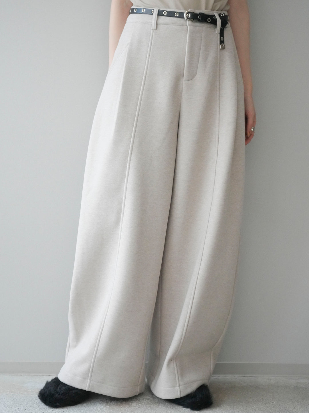 [予約]ベルト付き裏起毛ワイドパンツ/ecru
