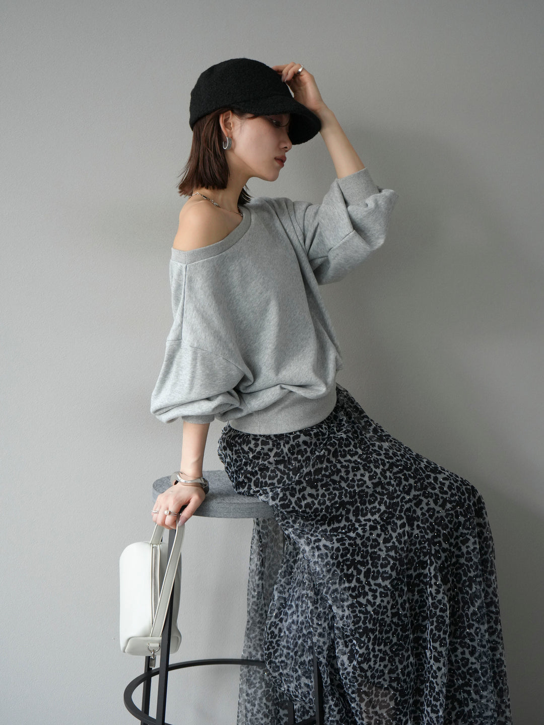 [予約]オフショルスウェットプルオーバー/杢グレー