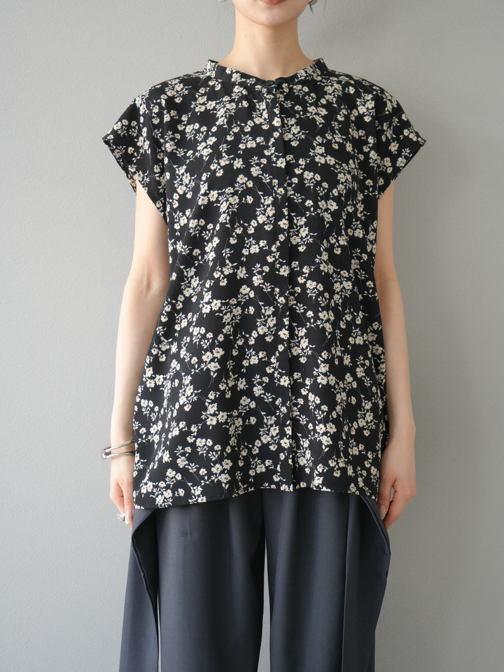 【預購】花朵印花法式袖襯衫/黑色
