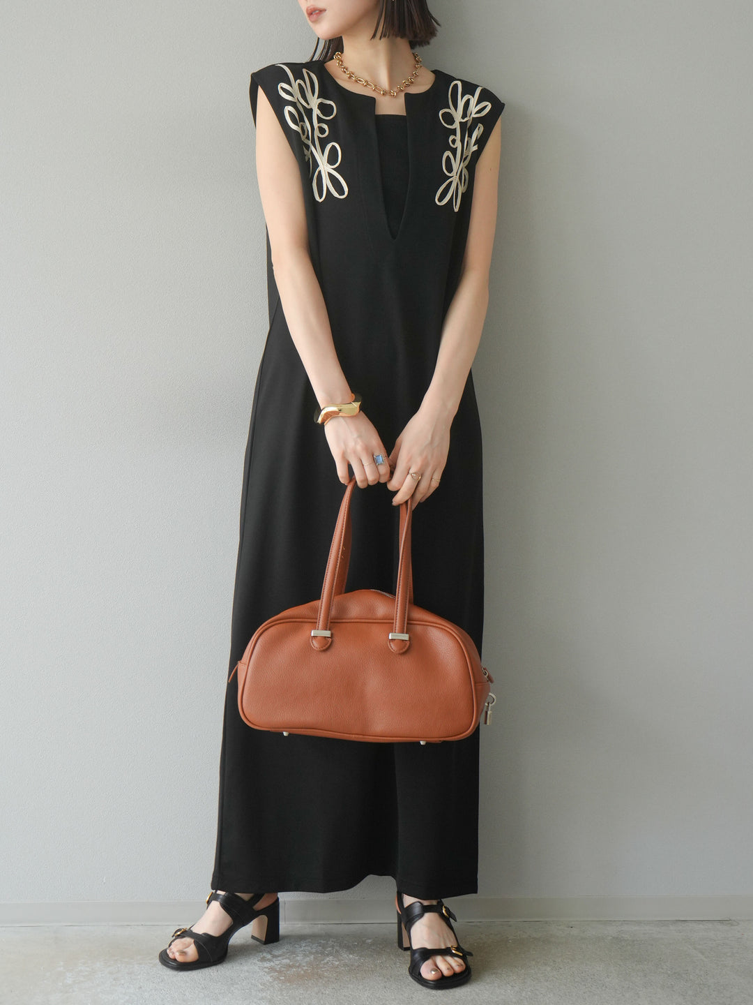 [予約]ライトポンチコード刺繍ワンピース/ブラック