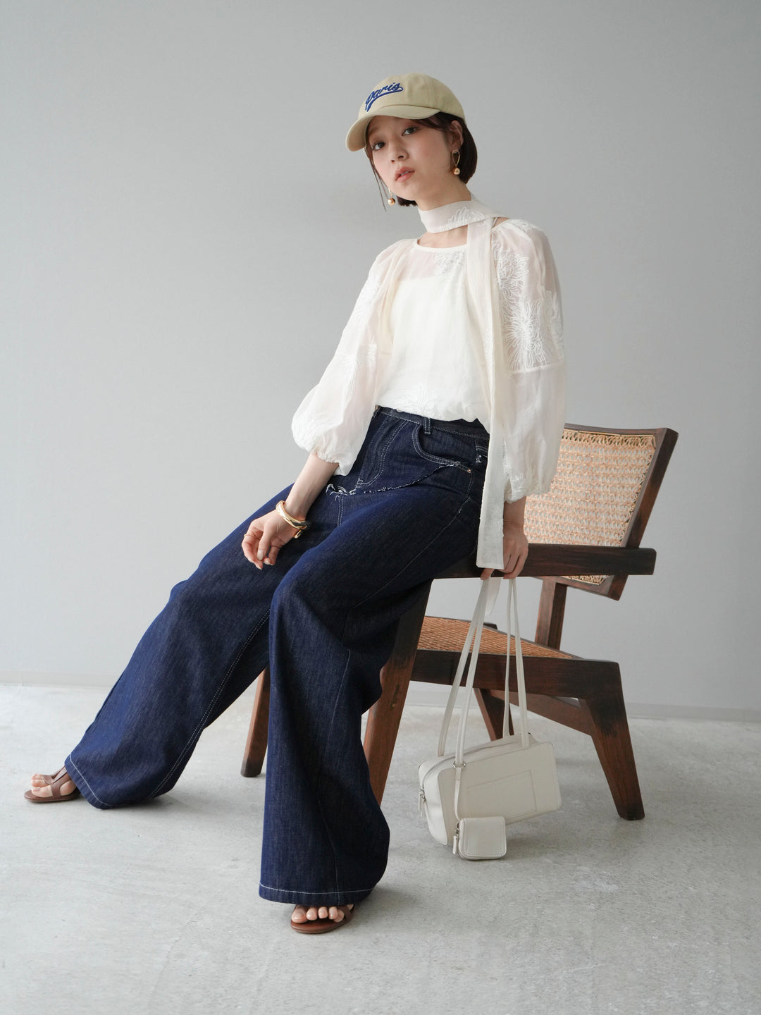 [SET]刺繍シアーバルーンスリーブブラウス+ヒップデザインデニムパンツ(2set)