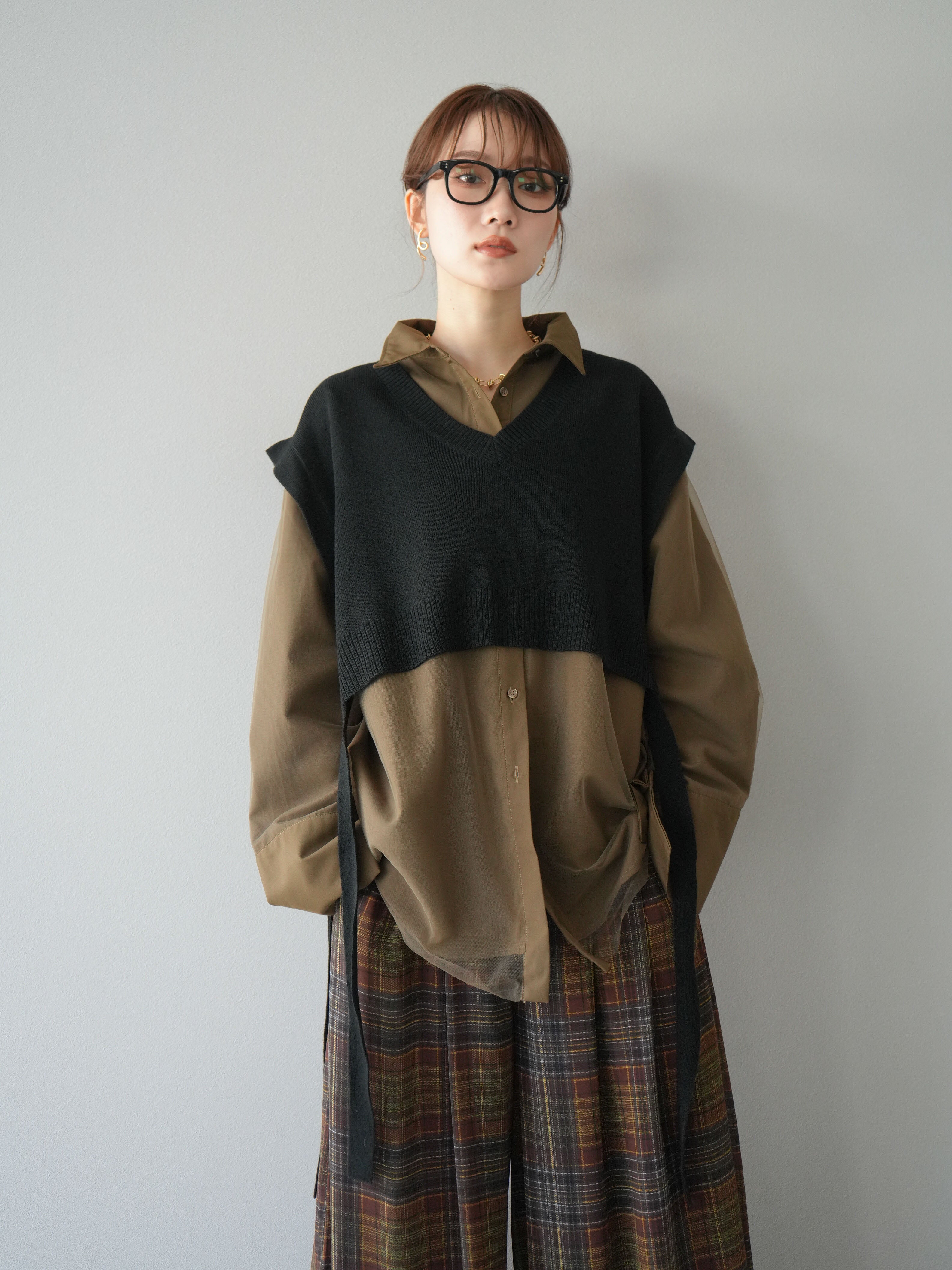 予約]サイドリボンVネックショートニットベスト/ブラック – Lumier