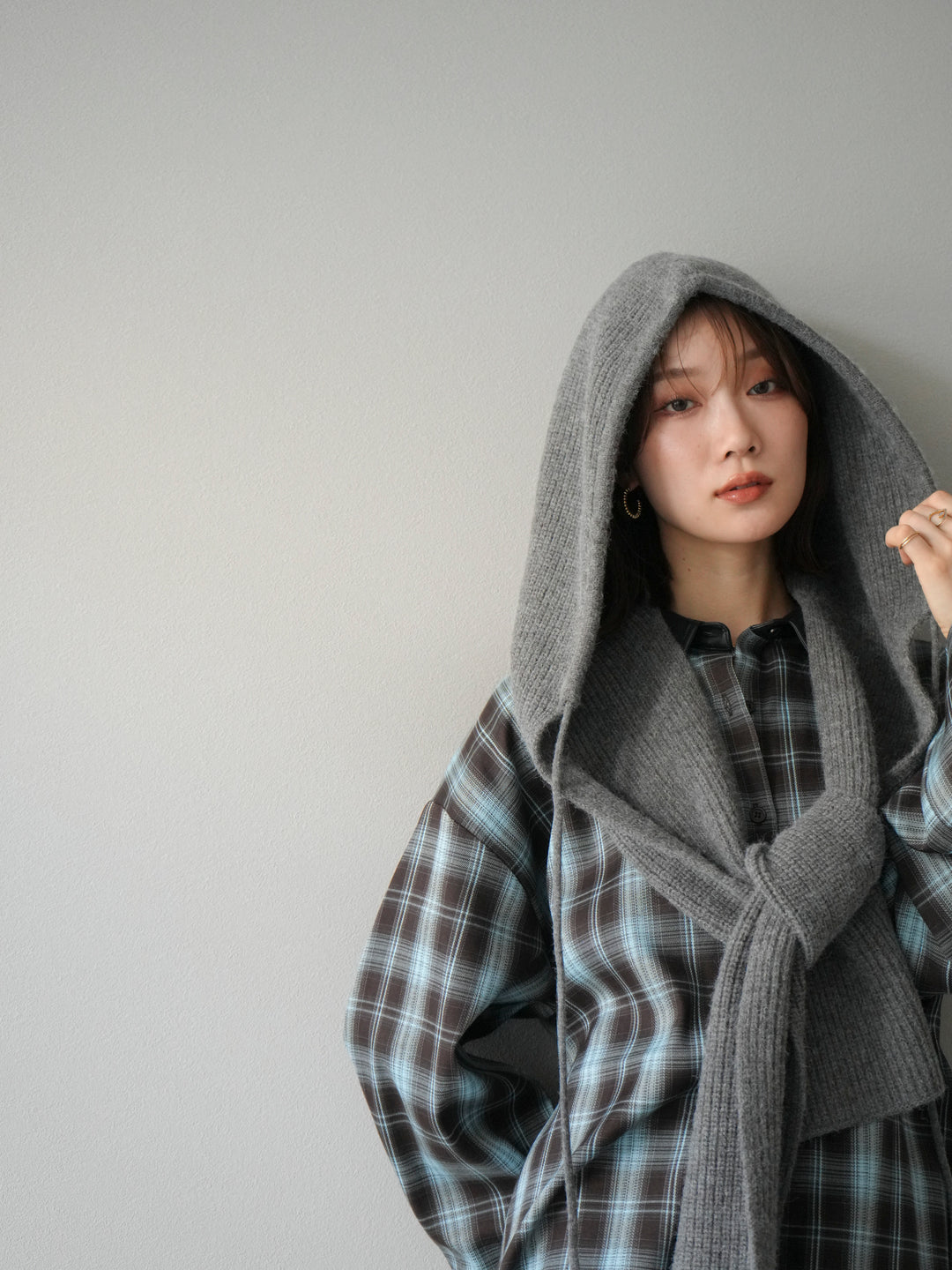 [予約]フードニットマフラー/チャコール