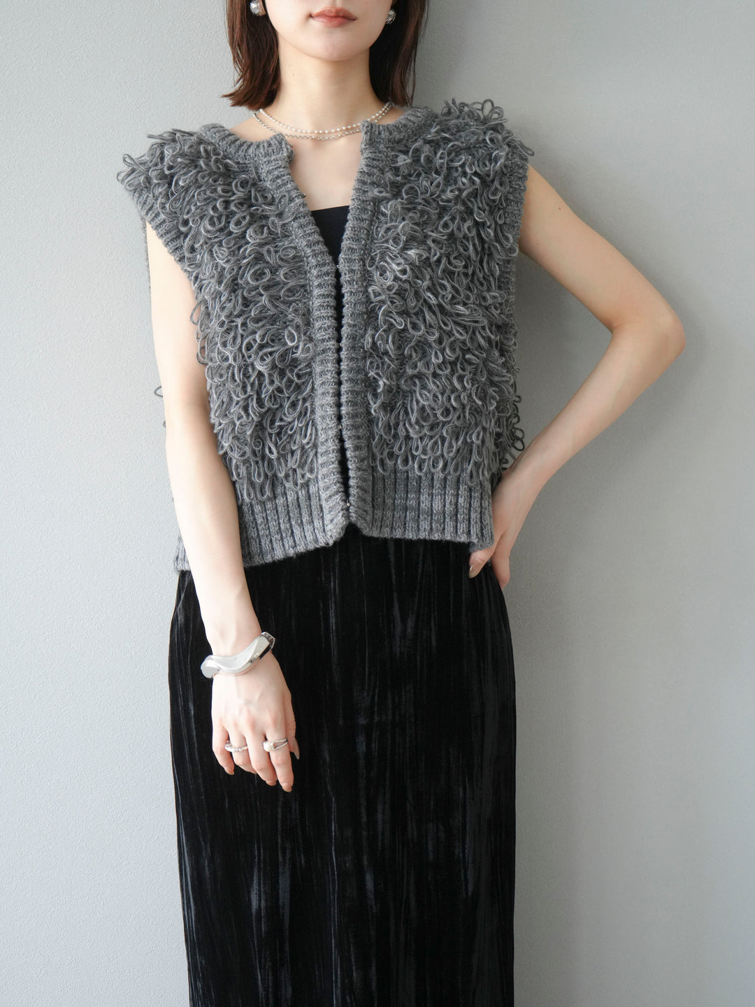 [SET]レザー襟オンブレチェックオーバーシャツ +ループデザインホックベスト +クラッシュベロアナロースカート(3set)