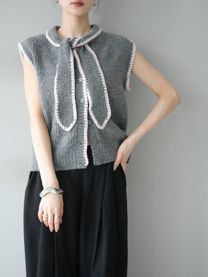 [予約]ステッチデザインボウタイニットベスト/グレー
