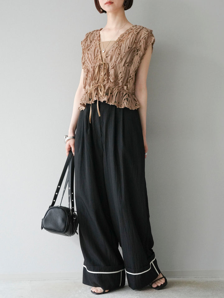 [SET] 提花蕾絲蝴蝶結上衣+麻質下擺迴力寬褲（2件套）