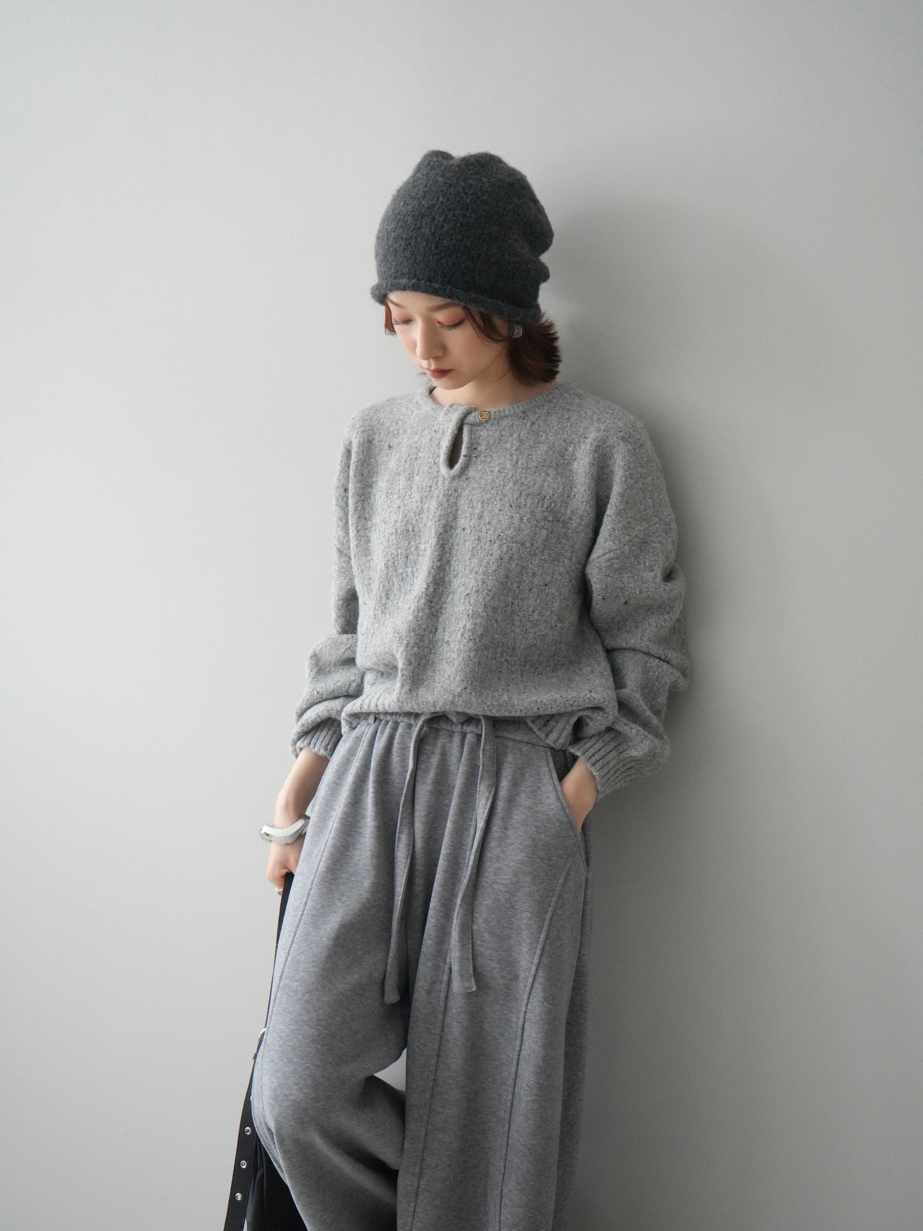 予約]ツイストネックラメネップヤーンニットプルオーバー/gray – Lumier