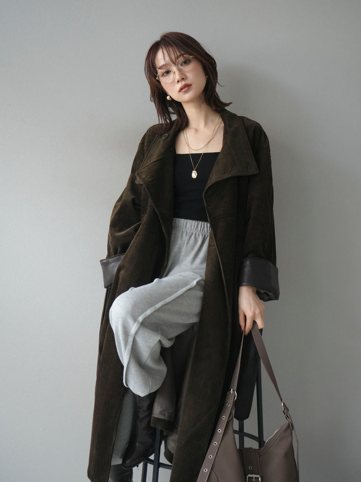 [予約]コーデュロイ折り返しレザーロングコート/khaki