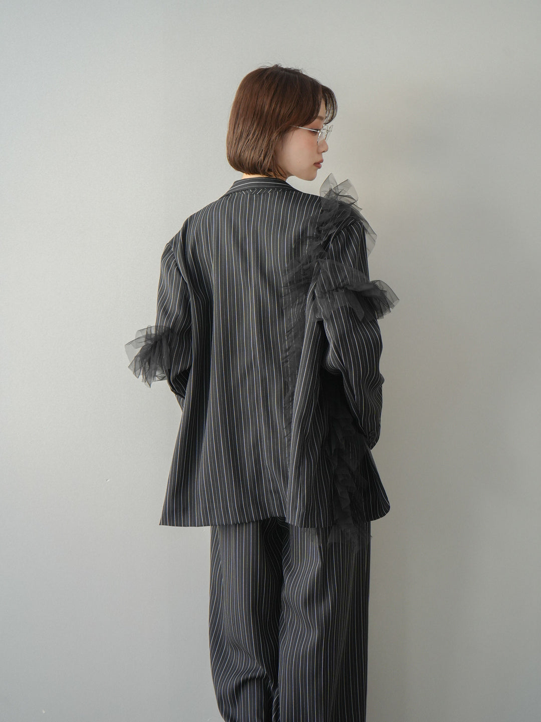 [予約]アシンメトリーチュールストライプジャケット/black