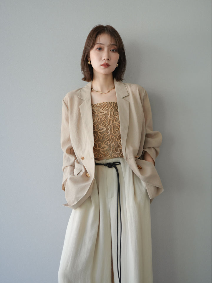 [SET] 金色扣環透視外套 + 滾邊花朵透視天鵝絨吊帶背心 + 繩紋腰帶麻感寬褲 (3 件套)