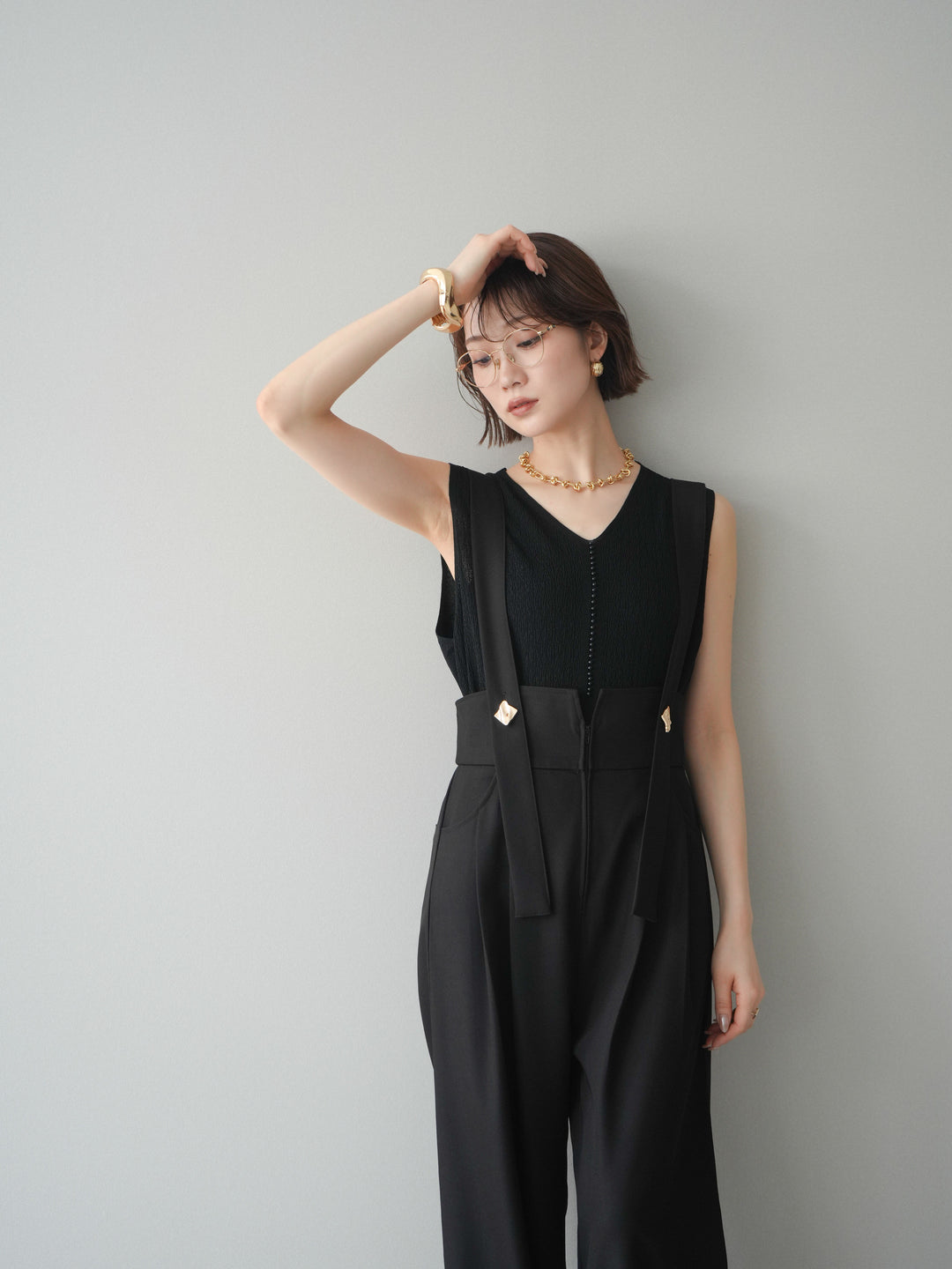 [予約]パールデザインVネックニットトップス/black