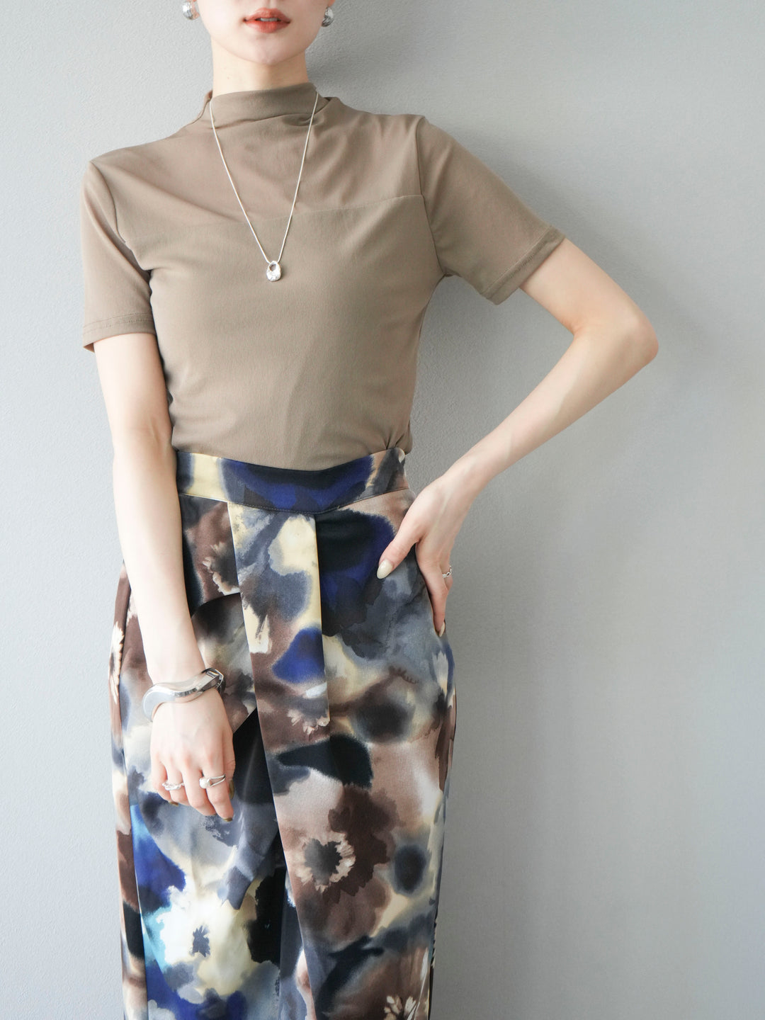 [SET] 透視半袖上衣 + 水彩印花褶襉I字裙 (2set)