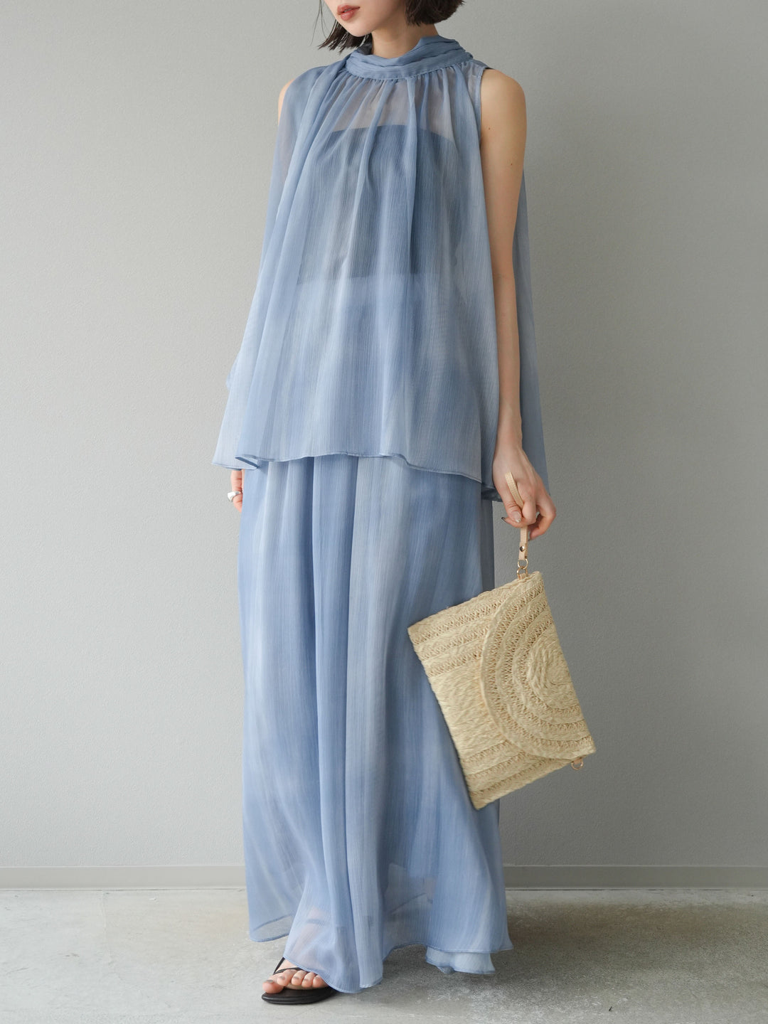 [SET]ニュアンスシアーホルターネックブラウス+ニュアンスシアーフレアスカート(2set)