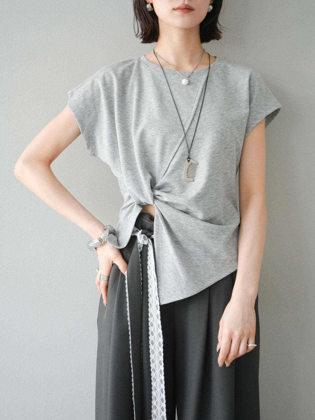 [予約]カシュクールTシャツ＆コームネックレスSET /グレー