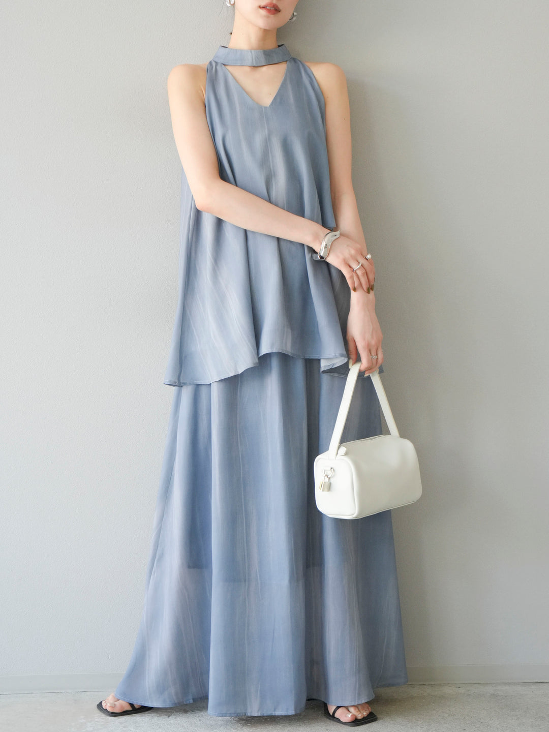 [SET] 細膩花紋V領襯衫＆喇叭裙（2套）