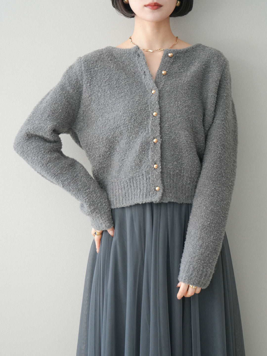 [SET]ゴールドボタンブークレニットカーディガン+チュールボリュームスカート(2set)