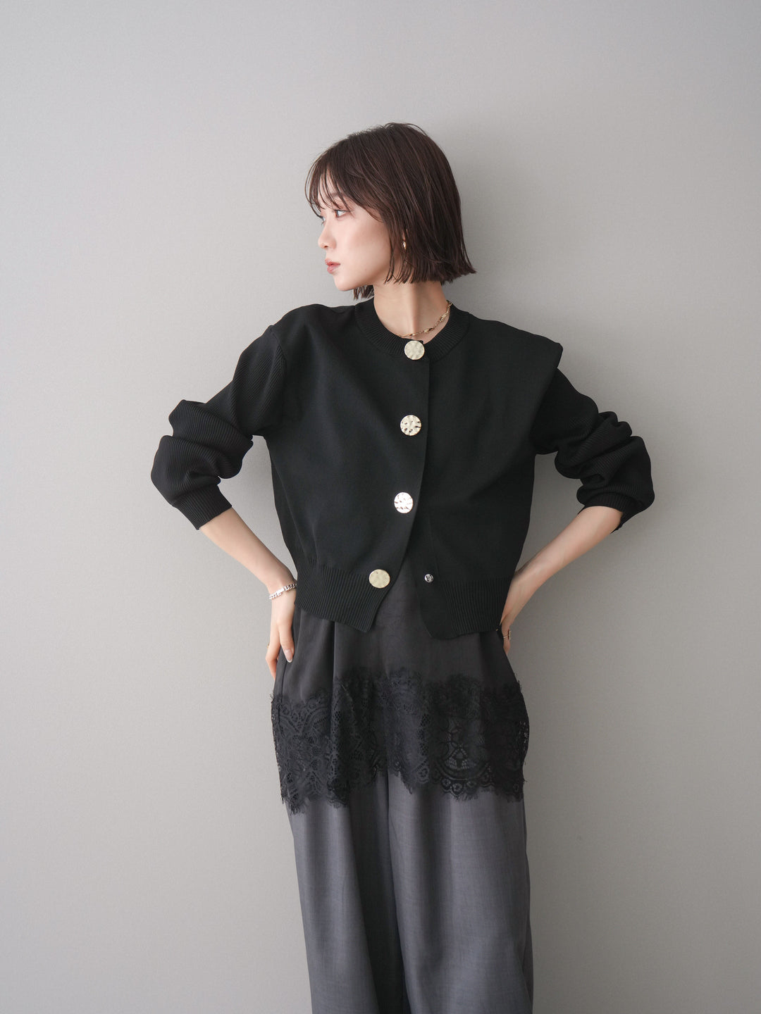 [SET]メタルボタンクルーネックニットカーディガン+選べるアクセセット(2set)