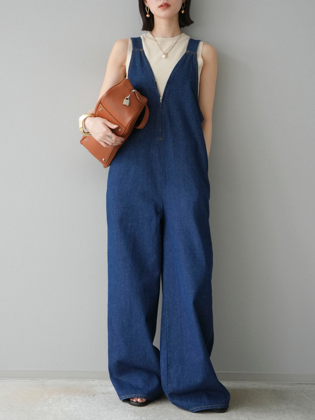 [予約]フロントZIP Vネックデニムサロペット/インディゴ