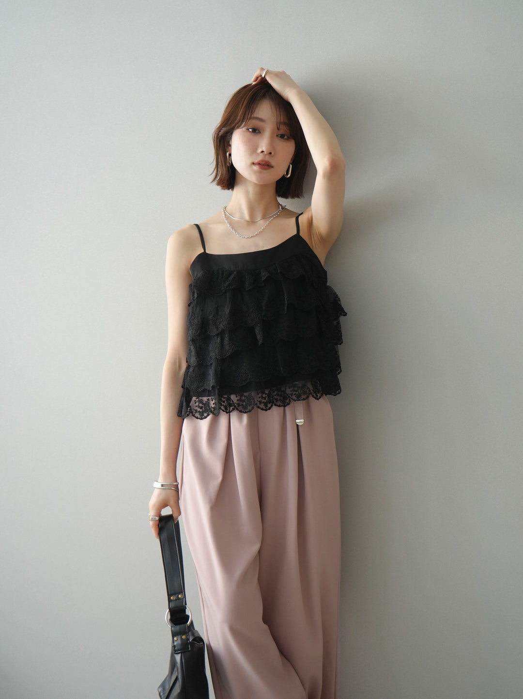 [SET]スカラップレースフリルキャミソール+ベルト付キーホルダーモチーフワイドパンツ(2set)