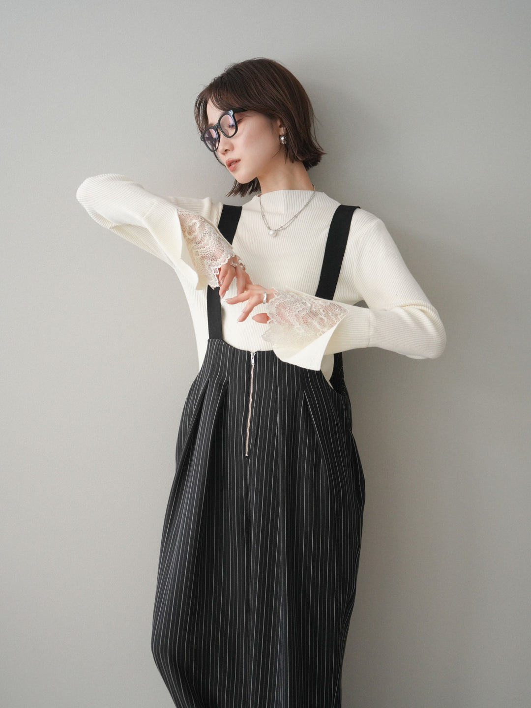 [SET]袖スカラップレースオフネックニットトップス+袖スカラップレースオフネックニットトップス(2set)