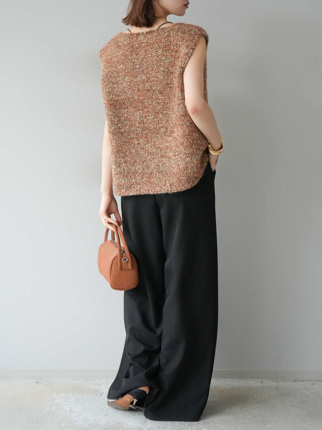 [預購] 皮帶環設計寬褲/黑色