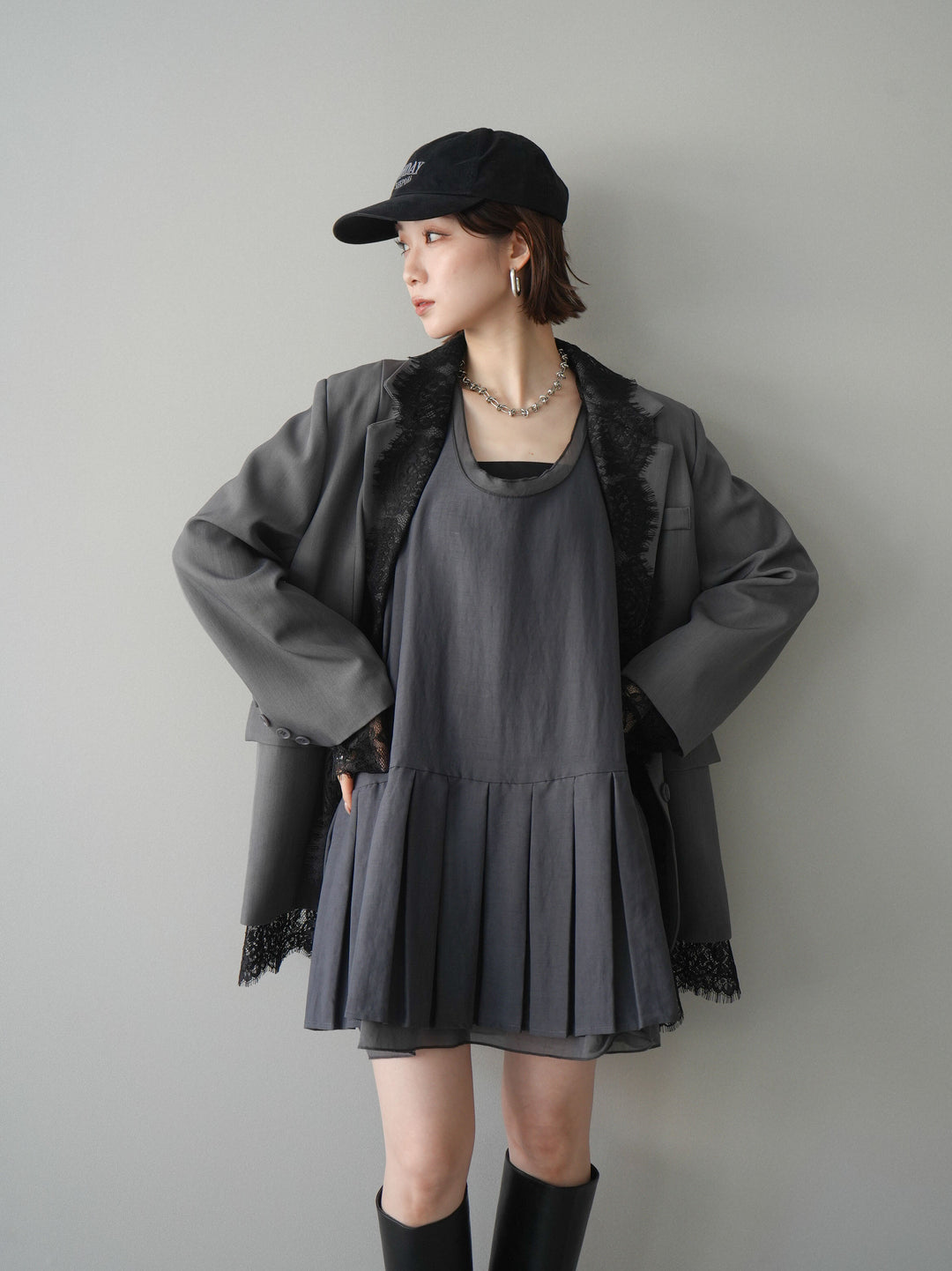 [予約]チュールドッキング裾プリーツミニワンピース/charcoal