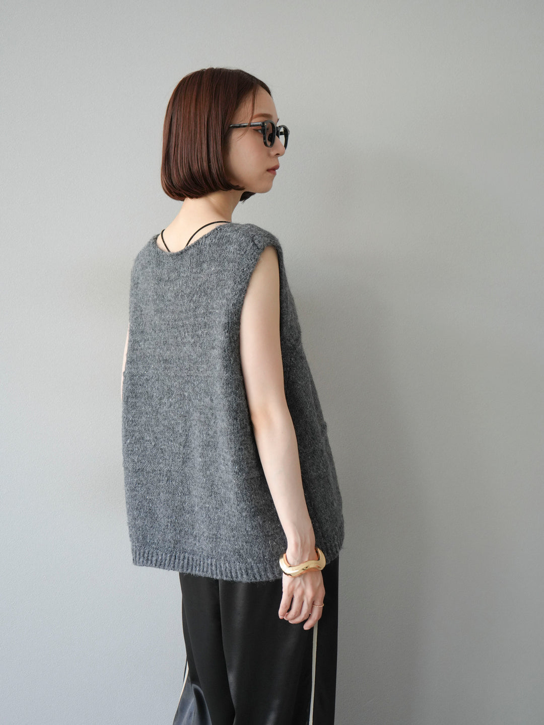 [予約]フロントスリットリボンニットベスト/グレー