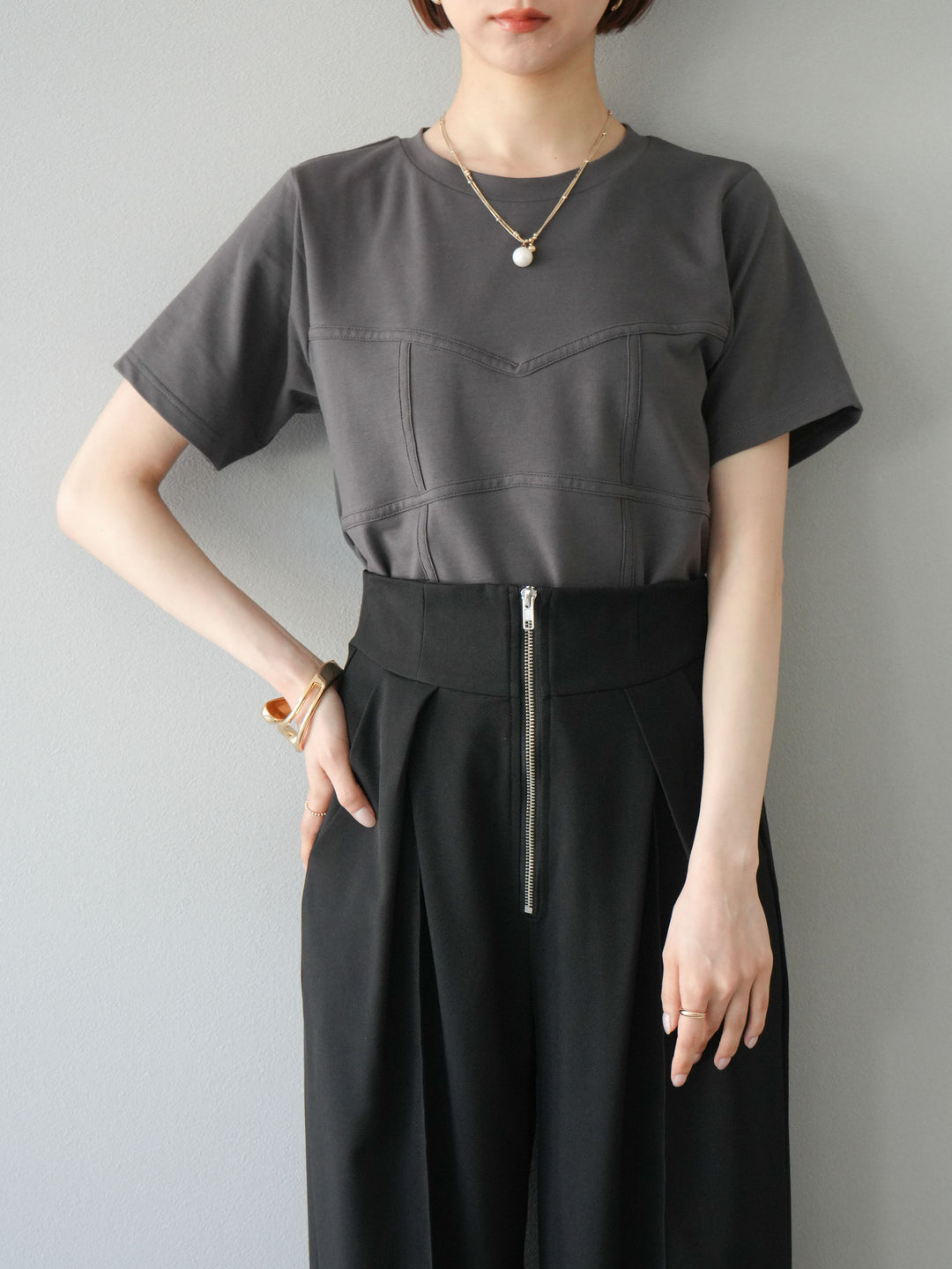 [SET]ビスチェデザインTシャツ+ジップタックワイドパンツ(2set)