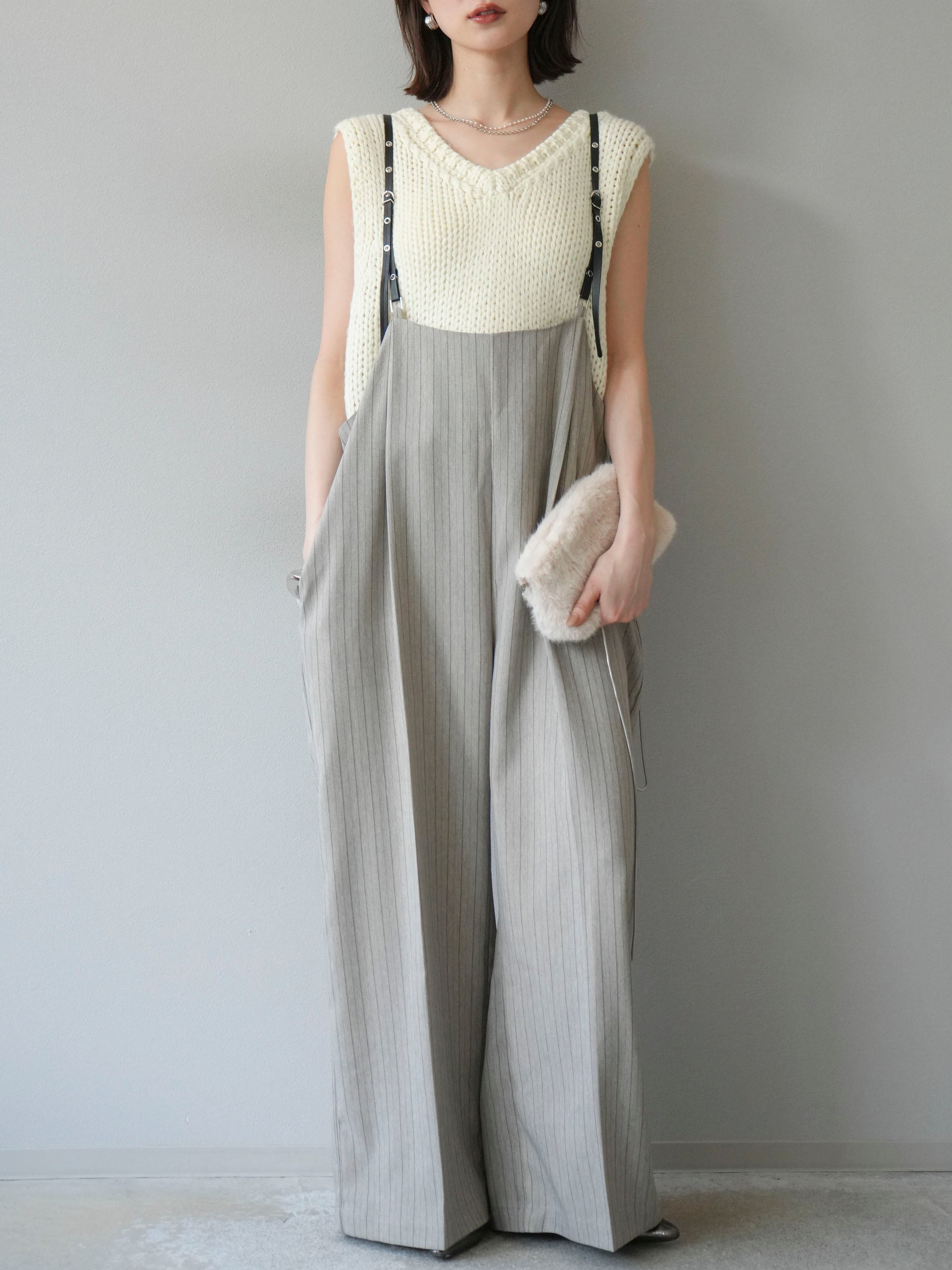 予約]ヘリンボーンストライプサロペット/グレージュ – Lumier