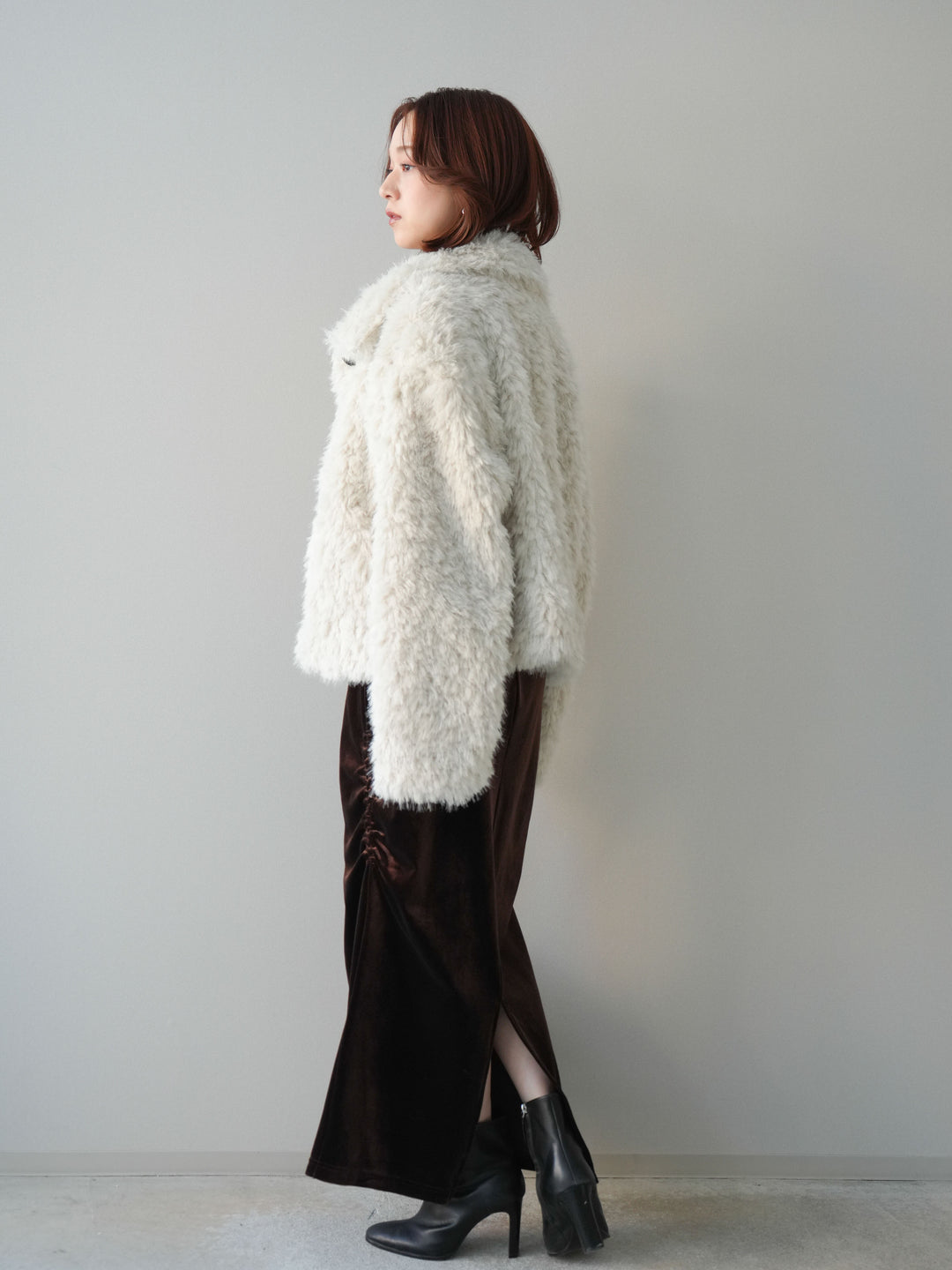 [SET]フェイクファー襟付きショートブルゾン+ギャザーベロアスカート(2set)