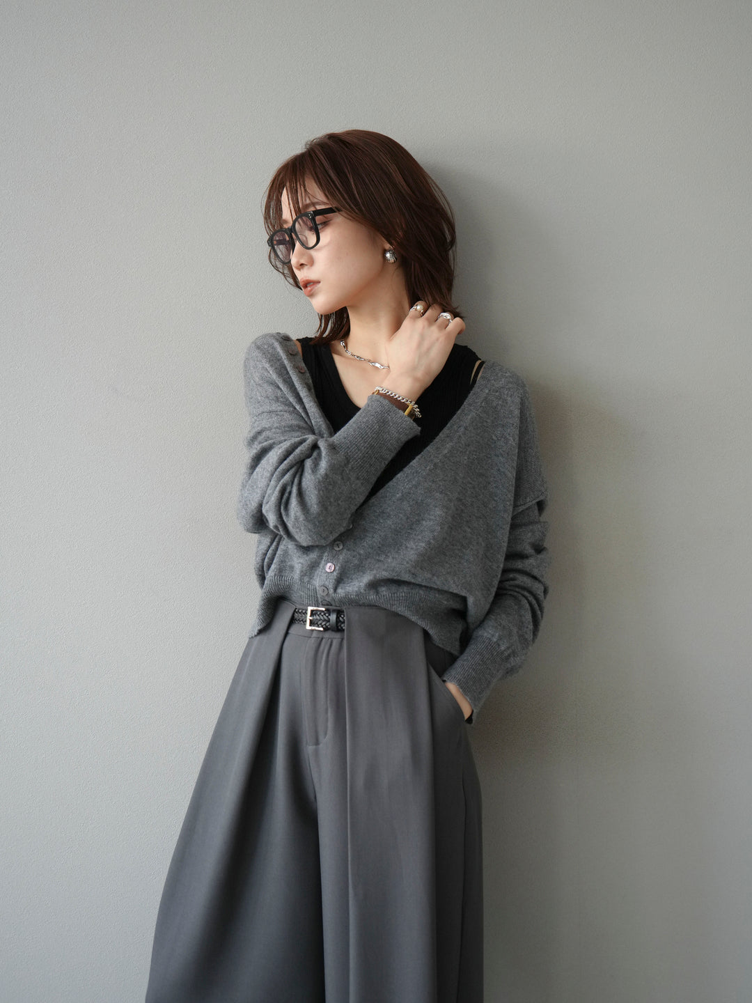 [SET]デザインボタンニットカーディガン＆タンクトップSET+ベルトループデザインワイドパンツ(2set)